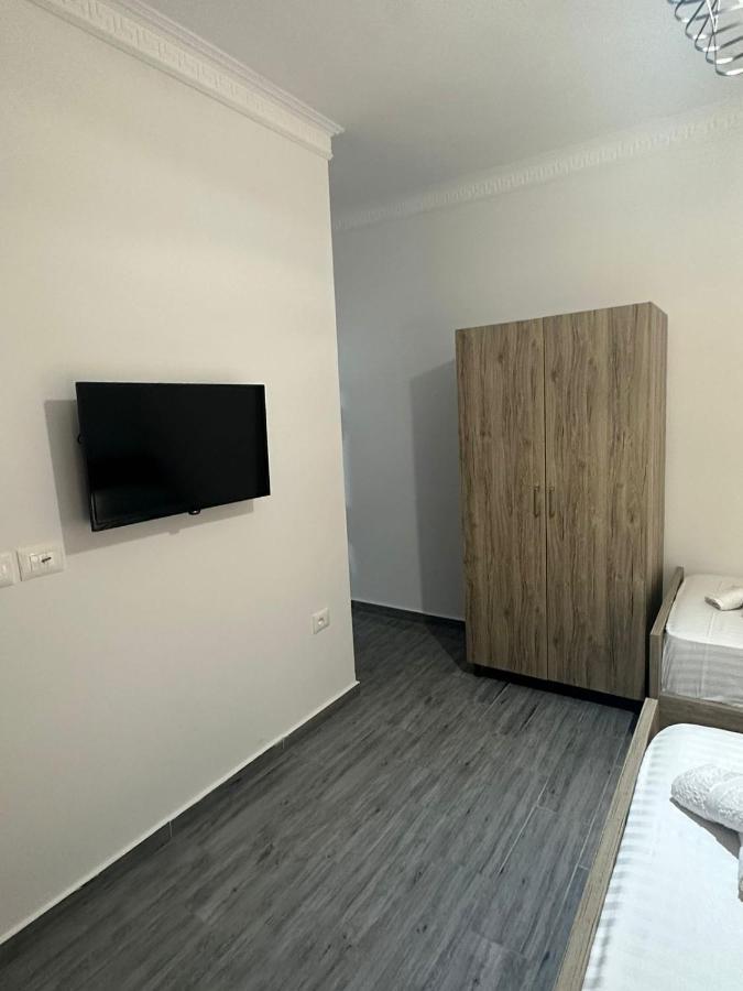 Rus Villa Berat Exteriör bild